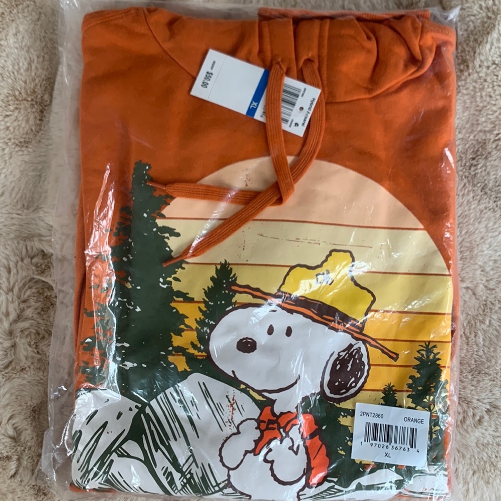 Brand new Peanuts hoodie snoopy Boy Scout 
Scouts Eagle Scout